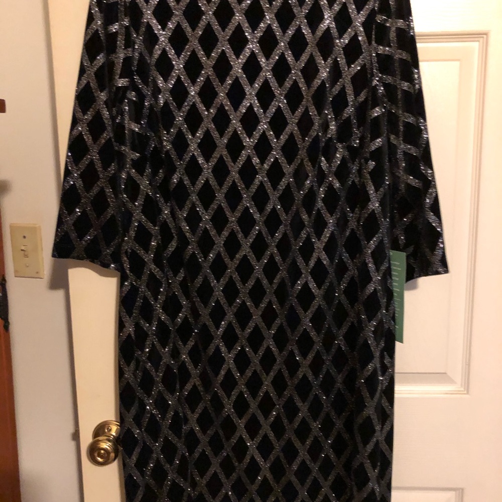 22w black and silver dress